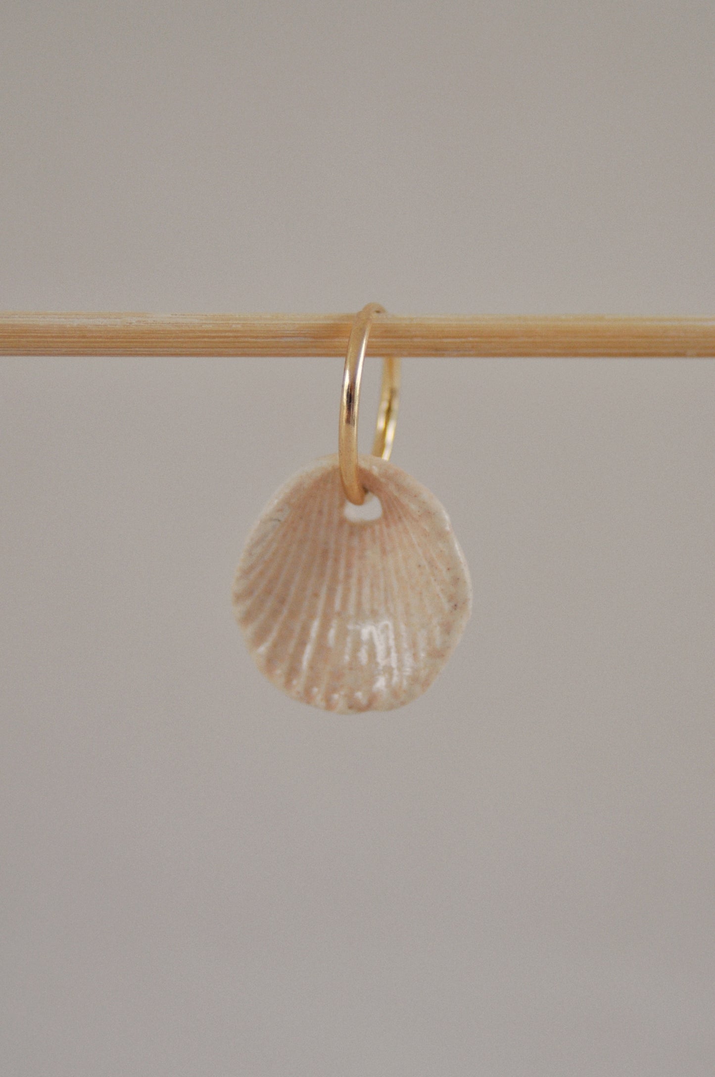 Coquillage - Mono boucle d'oreille