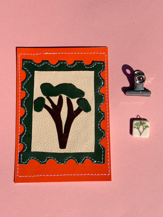 L'arbre - Médaillon + Carte postale